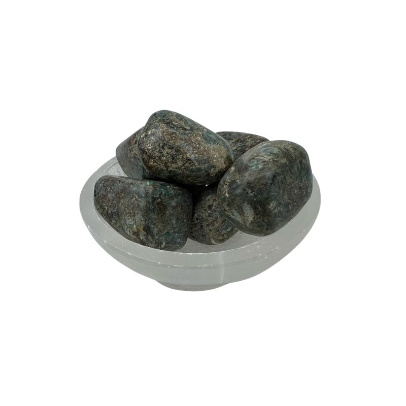 Green Kyanite Tumbled Stone - 25-50 mm