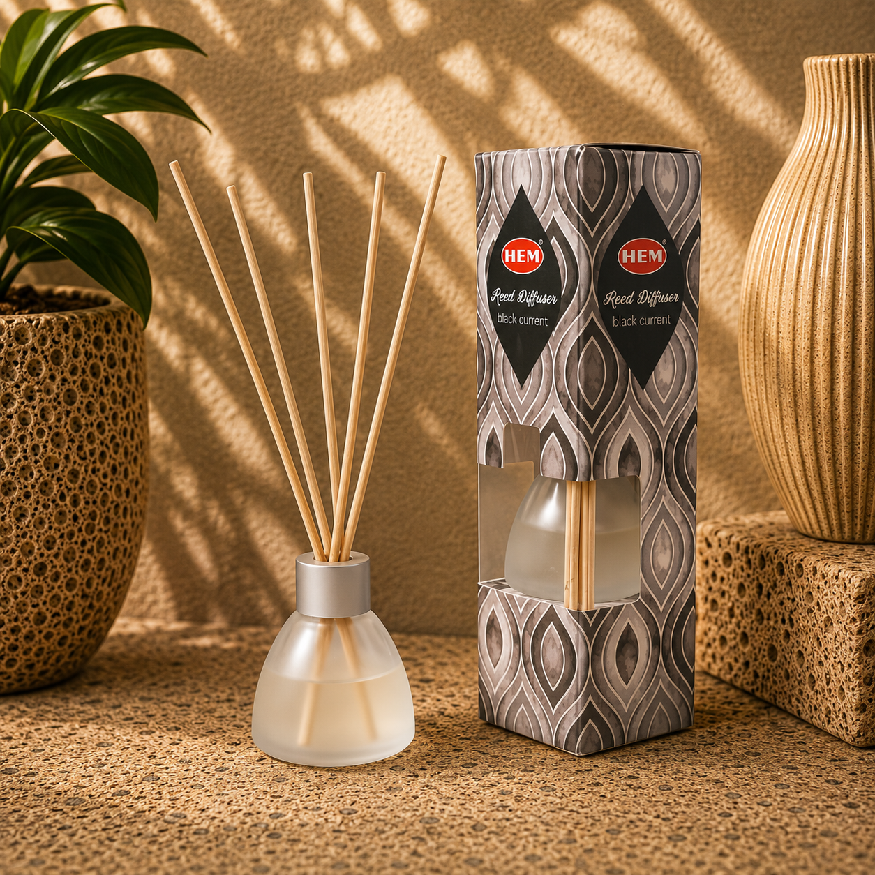 HEM Black Currant Reed Diffuser (40 ml)